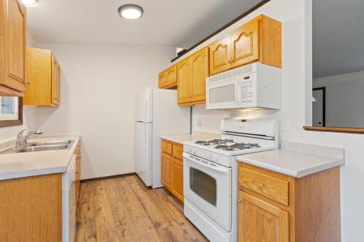 9895 98th Place N, Maple Grove, MN 55369