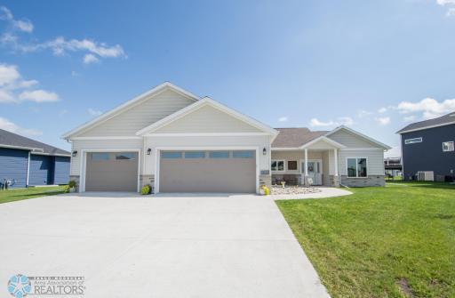 1845 67th Avenue S, Fargo, ND 58104
