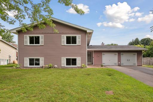 8954 Yucca Lane North - Jeff Marwede Lakes Area Realty - 0001 (1).jpg