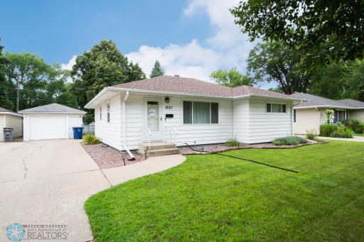 2007 6th Street S, Moorhead, MN 56560