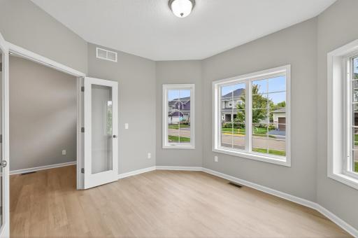 280 Primrose Path N, Bayport, MN 55003