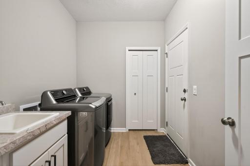 280 Primrose Path N, Bayport, MN 55003