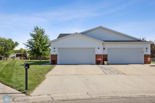 237 Suntree Court, West Fargo, ND 58078