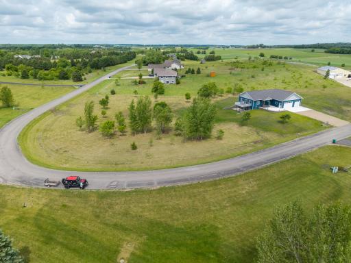 23569 Highland Trl