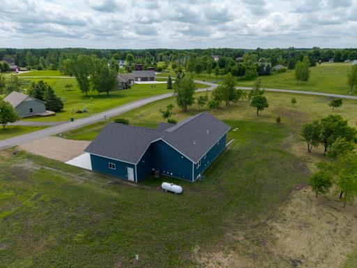 23569 Highland Trl