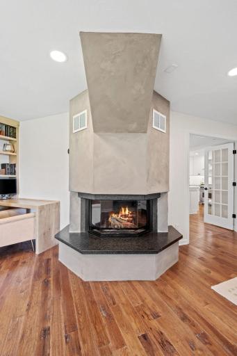 5615 Woodcrest Drive, Edina, MN 55424