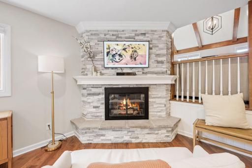 5615 Woodcrest Drive, Edina, MN 55424