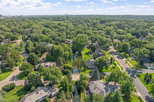 5615 Woodcrest Drive, Edina, MN 55424