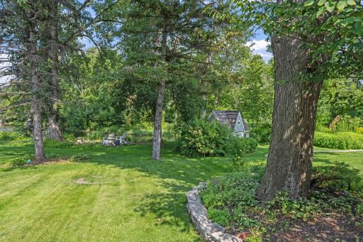 5615 Woodcrest Drive, Edina, MN 55424