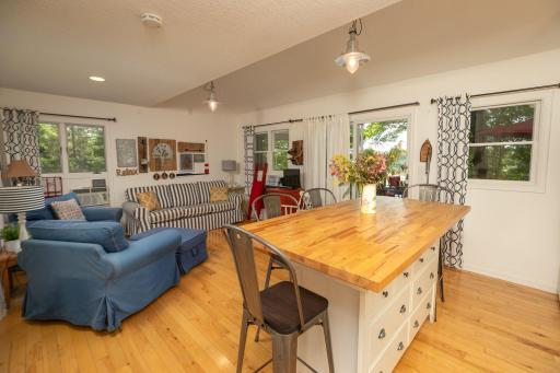 266 Shorewood Lane NE, Rochester, MN 55906