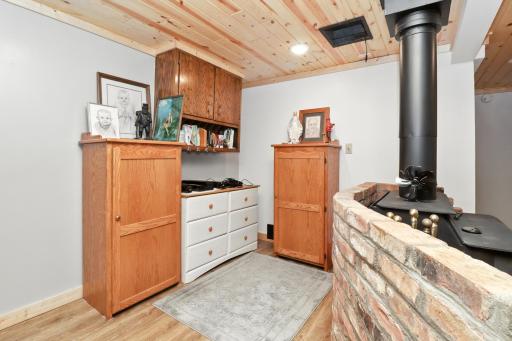 15806 Old Lake Road, Paynesville, MN 56362