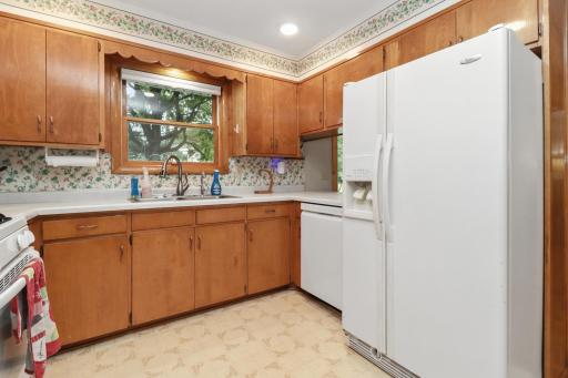 15806 Old Lake Road, Paynesville, MN 56362
