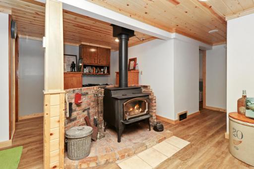 15806 Old Lake Road, Paynesville, MN 56362