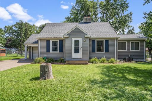 1870 Clarence Street N, Saint Paul, MN 55109