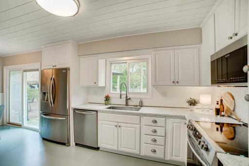 93 Martin Way, Saint Paul, MN 55127