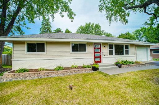 93 Martin Way, Saint Paul, MN 55127