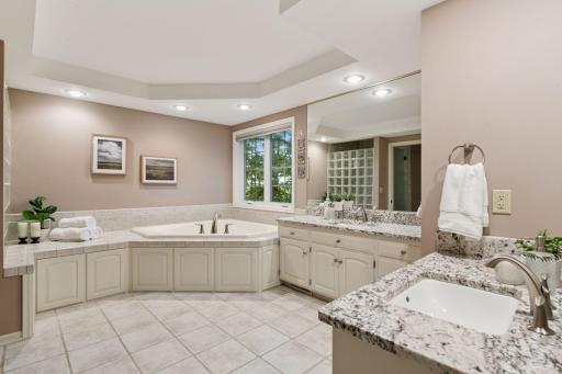 5470 Carrie Lane, Excelsior, MN 55331