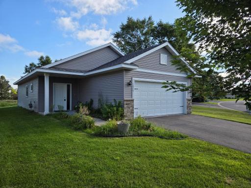 1000 Golden Way NW, Isanti, MN 55040