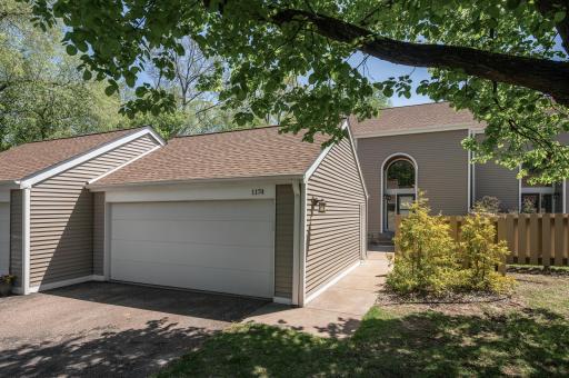1174 Saint Clair Avenue, Saint Paul, MN 55105