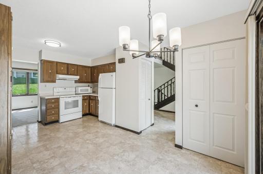 1174 Saint Clair Avenue, Saint Paul, MN 55105