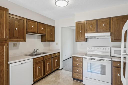 1174 Saint Clair Avenue, Saint Paul, MN 55105