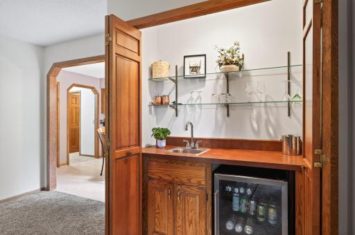 8887 Dallas Lane N, Maple Grove, MN 55369