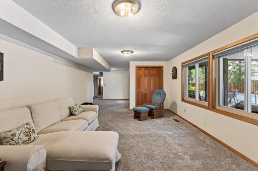 8887 Dallas Lane N, Maple Grove, MN 55369