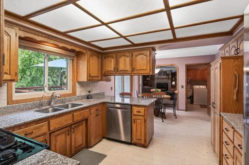 New Dishwasher & Stainless Steel Appliances