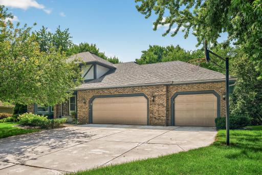 8887 Dallas Lane N, Maple Grove, MN 55369