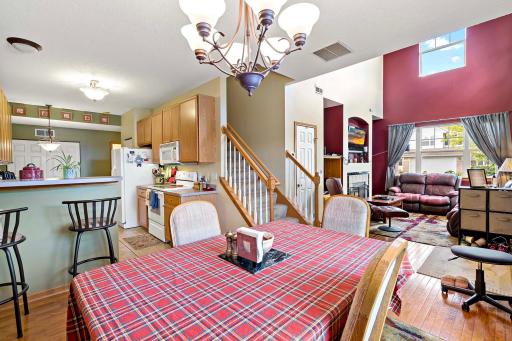 20435 Kensfield Trail, 704, Lakeville, MN 55044