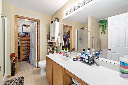 20435 Kensfield Trail, 704, Lakeville, MN 55044