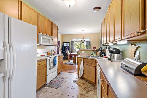20435 Kensfield Trail, 704, Lakeville, MN 55044