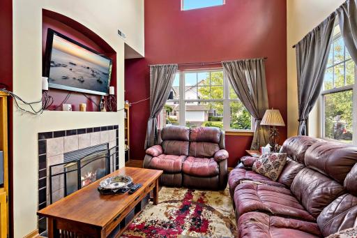 20435 Kensfield Trail, 704, Lakeville, MN 55044