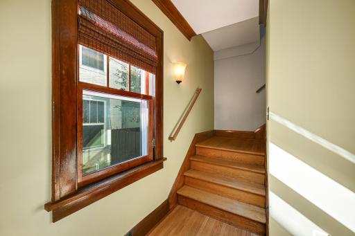61 George Street E, Saint Paul, MN 55107