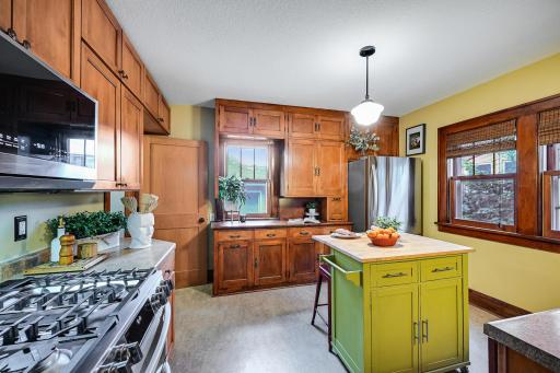 61 George Street E, Saint Paul, MN 55107