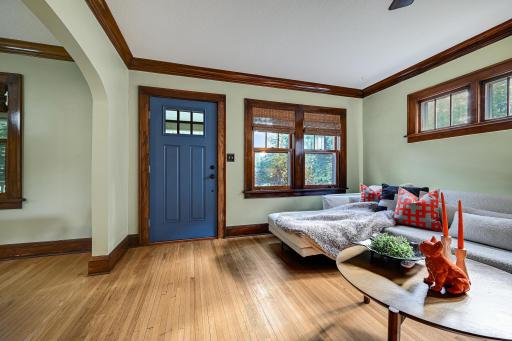 61 George Street E, Saint Paul, MN 55107