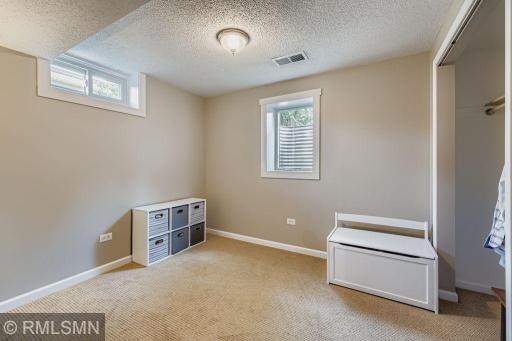 1221 14th Street W, Hastings, MN 55033
