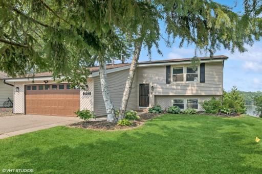 2952 Center Road SW, Prior Lake, MN 55372