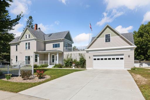 917 Division Street S, Northfield, MN 55057