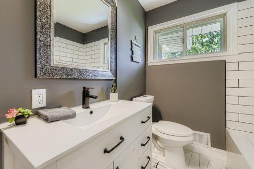 4329 N Penn Ave - MLS Sized - 022 - 18 Primary Bathroom.jpg