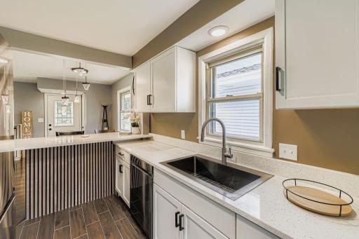 4329 N Penn Ave - MLS Sized - 016 - 10 Kitchen.jpg