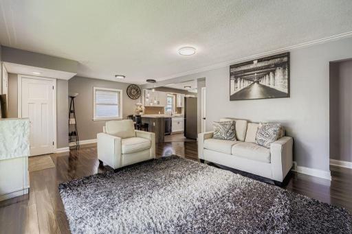 4329 N Penn Ave - MLS Sized - 013 - 07 Living Room.jpg