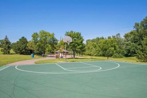 3981 Zealand Avenue N, Minneapolis, MN 55427