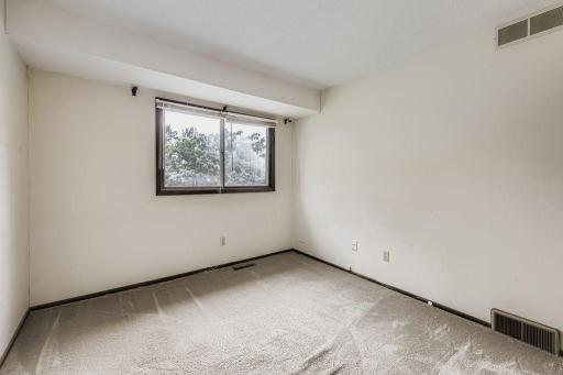 3643 Granada Place N, Saint Paul, MN 55128