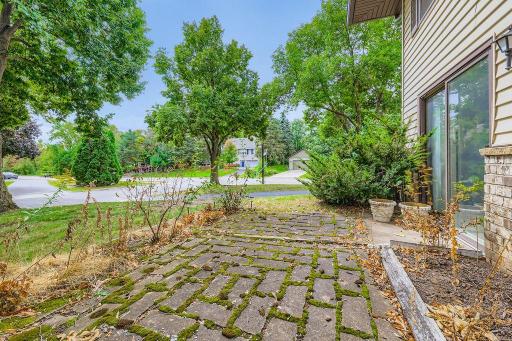 3643 Granada Place N, Saint Paul, MN 55128