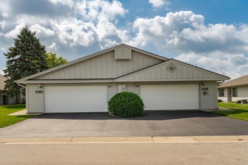 1720 Lakeview Drive SW, Rochester, MN 55902