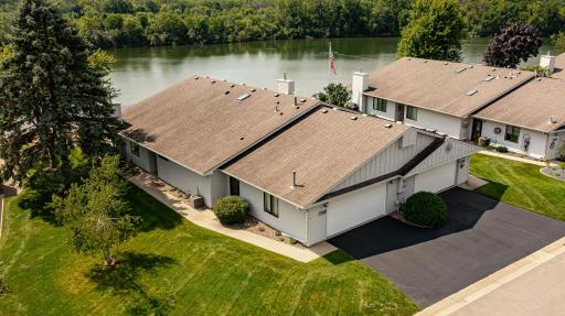 1720 Lakeview Drive SW, Rochester, MN 55902