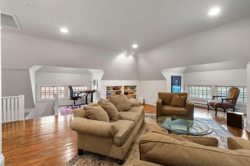 884 Lincoln Avenue, Saint Paul, MN 55105