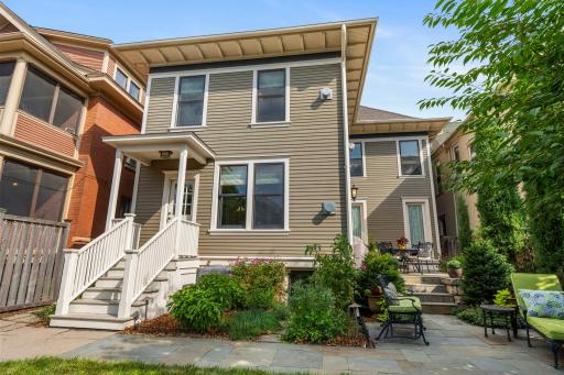 884 Lincoln Avenue, Saint Paul, MN 55105