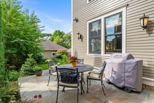 884 Lincoln Avenue, Saint Paul, MN 55105
